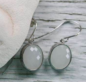 tippy stockton . la mer . boca . earrings . silver-earrings, dangle, moonstone, oval, sterling silver, feminine, simple, boca, la mer, wholesale, tippy stockton 