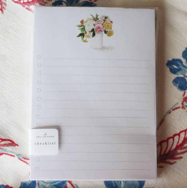 Hobnail Bouquet Checklist Notepad