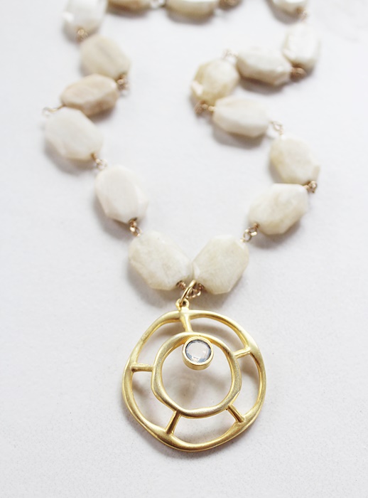 Sunset Moonstone Pendant Necklace - The Mallory Necklace