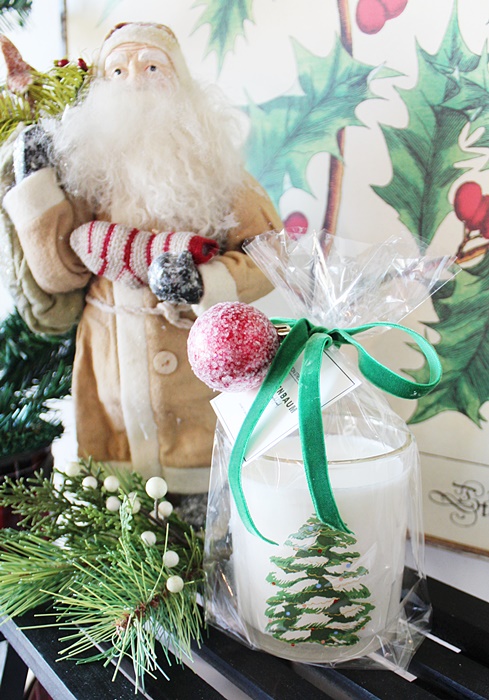 RED BOW Hand Poured Soy Holiday Candle