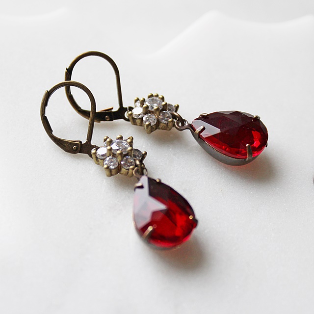 Vintage Rhinestone and Cabachon Earrings - The Ruby Earrings