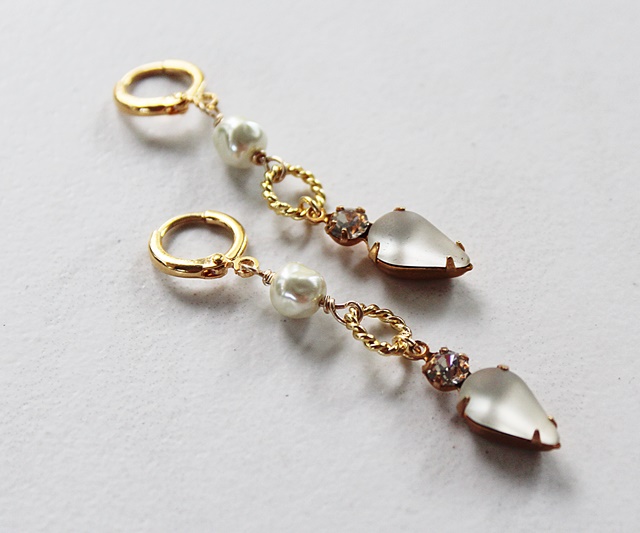 Vintage Glass and Pearl Earrings - The Ivory Earrings