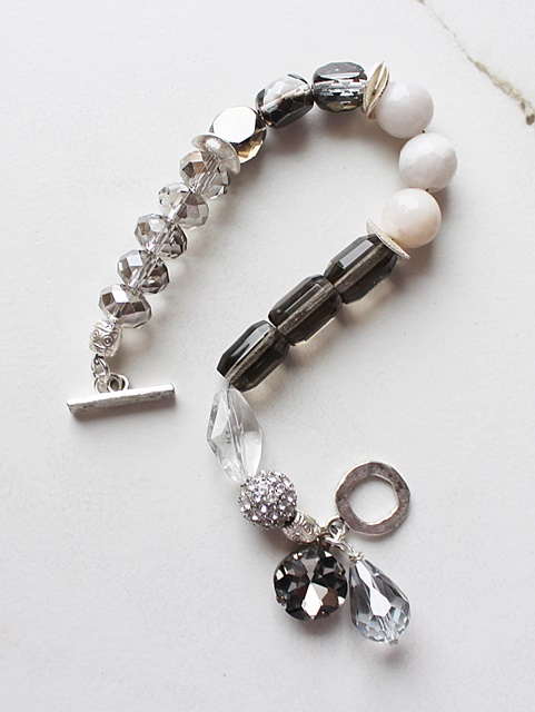 Agate, Czech Glass and Rhinestone Bracelet - The Holiday Bracelet