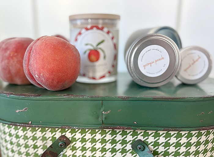 August Candle of the Month - Georgia Peach